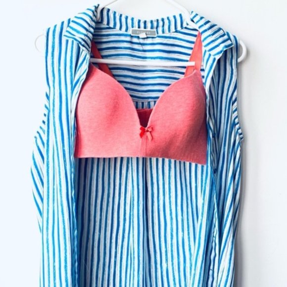 La Vie En Rose Wireless Bra 36 C Like New - Picture 2 of 11